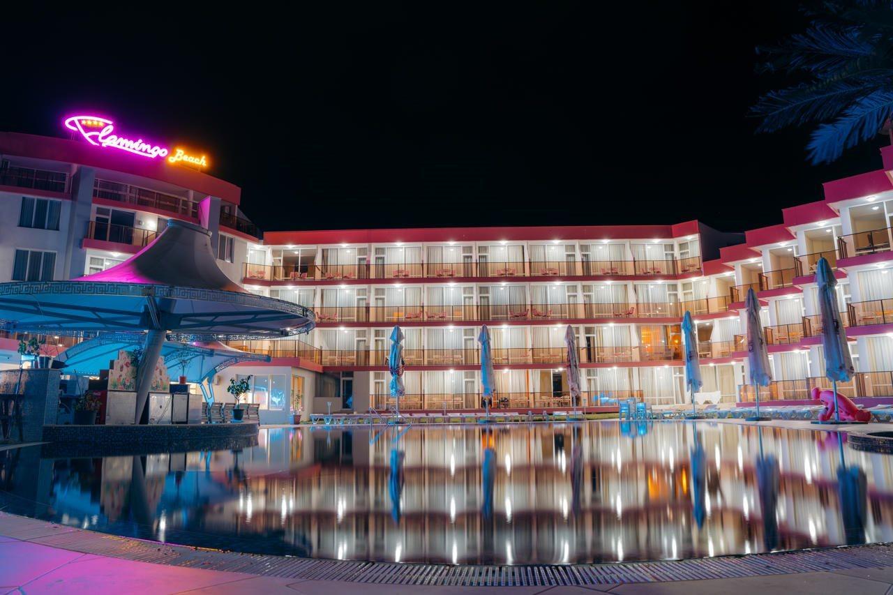 Flamingo Beach Hotel 써니비치 외부 사진