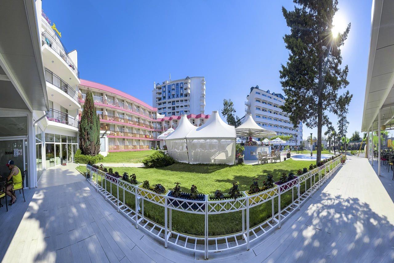 Flamingo Beach Hotel 써니비치 외부 사진
