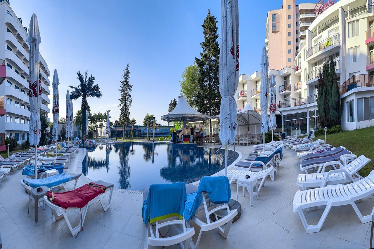 Flamingo Beach Hotel 써니비치 외부 사진